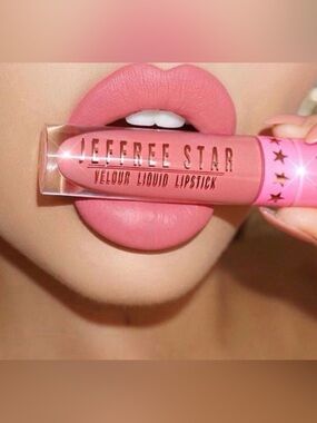 Jeffree Star Velour Liquid Lipstick in Rose Matter